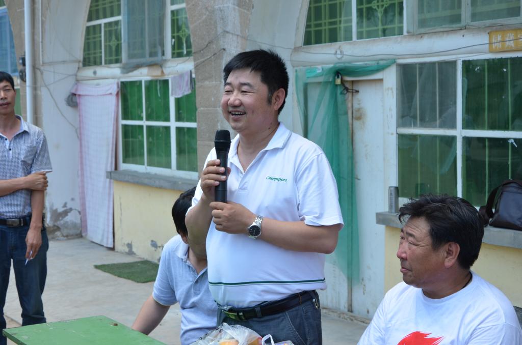 化工学院党委书记舒永安讲话